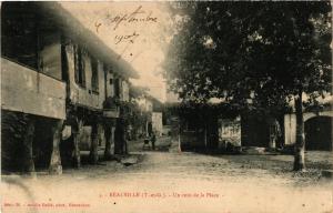 CPA Realville (T.-et-G.) - Un coin de la Place (293278)