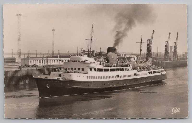 Real Photo Postcard~Boat Pulling In Calais Le Port~RPPC 