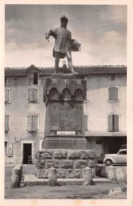 BR10003 Chateauneuf de randon Lozere Statue de Duguesclin   france