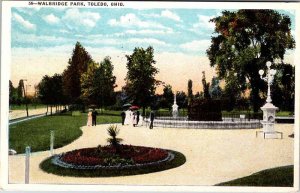 Postcard PEOPLE SCENE Toledo Ohio OH AM1770