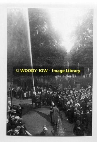 rp7762 - Fire Engine Demostration , Ryde , Isle of Wight - print 6x4 