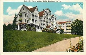 NH, Lake Sunapee, New Hampshire, Soo-Nipi Park Lodge