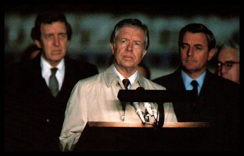 President Carter,VP Mondale and Secretary Muskie meet with Reporters
