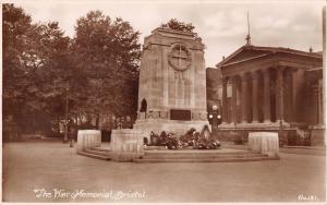 uk12664 war memorial bristol  real photo  uk