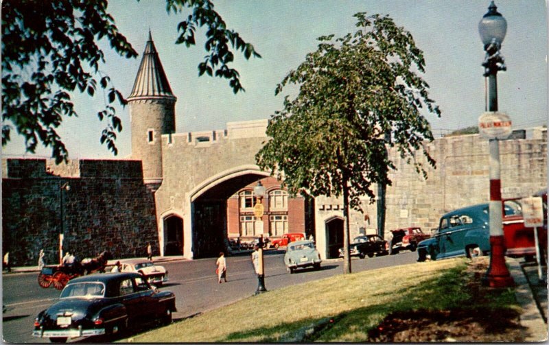 VINTAGE POSTCARD ENTRANCE TO THE TOWN OF ST-JEAN QUEBEC CANADA