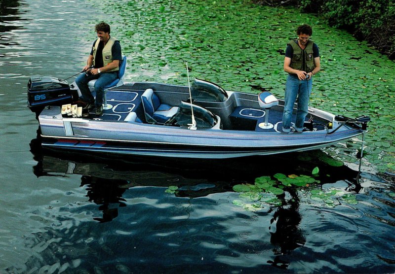 Bayliner 1710 Fish-N-Ski Boat