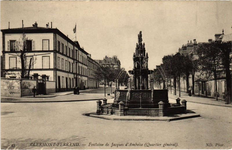 CPA Clermont-Ferrand Fontaine de JAcques d'Amboise FRANCE (1289090)