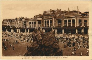 CPA Biarritz Le Casino Municipal et le Rocher FRANCE (1126167)