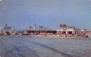 COVEY'S LITTLE AMERICA Wyoming Roadside Gas Station c1950s Vintage Postcard