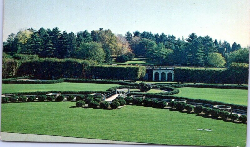 1950s Longwood Gardens DuPont Estate Wilmington Delaware Postcard DO