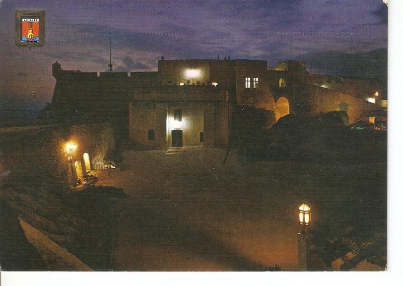 Postal 044835 : Alicante. Castillo de Santa Barbara nocturna