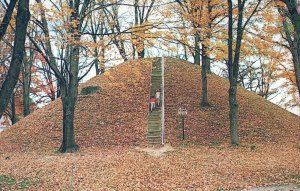 VINTAGE STANDARD SIZE POSTCARD MOUND CEMETERY MARIETTA OHIO