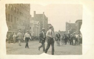 Postcard RPPC C-1910 Illinois Chicago Street Bicycles 23-12928