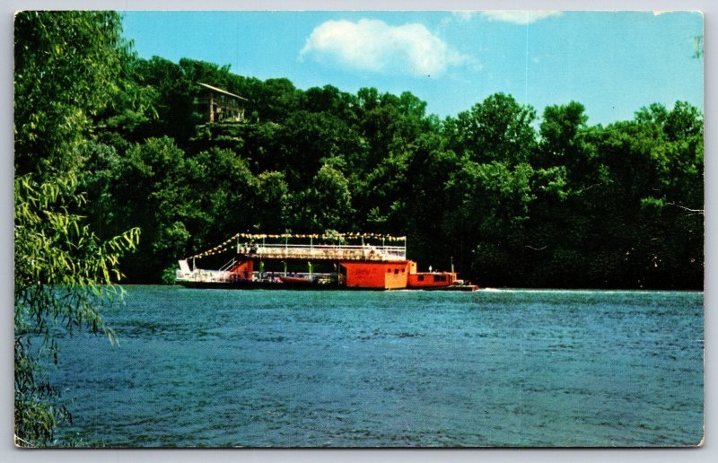 Branson Missouri~Lake Taneycomo~Dance Excursion Boat Betty C~Pennants~1958 PC