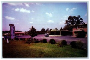 c1950's Georgian Motel Restaurant Car Atlanta GA Unposted Vintage Postcard 