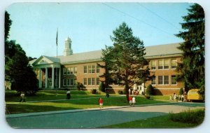 MIDDLEBURGH, New York NY ~ Students MIDDLEBURGH CENTRAL SCHOOL c1950s Postcard