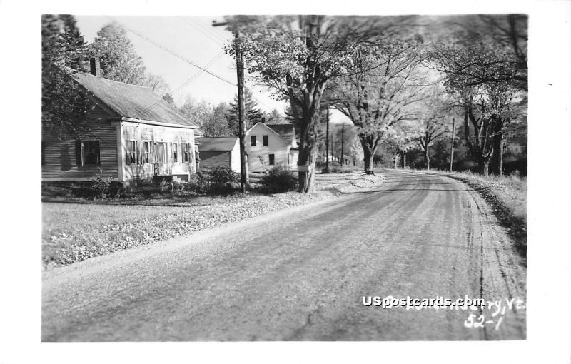 Street Scene - South Londonderry, Vermont