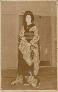 PC KABUKI THEATER GEISHA JAPAN REAL PHOTO POSTCARD (a19818)