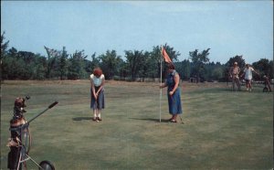 Skowhegan Maine ME Lakewood Golf Course Women Putting 1950s-60s Vintage Postcard