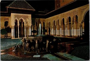 Postcard Spain Granada - Alhambra Leones Court  illuminated