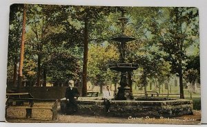 Rochester Minnesota Central Park With Fountain Old Man Young Boy Postcard G11