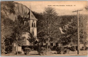 Park and Palisades, Fairlee VT Vintage Postcard C26