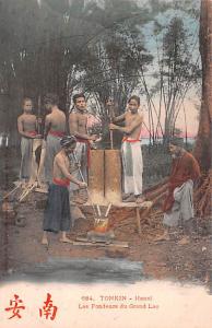 Tonkin Vietnam, Viet Nam Les Fondeurs du Grand Lac Tonkin Les Fondeurs du Gra...