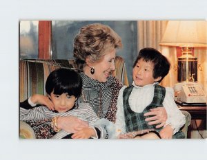 Postcard First Lady Nancy Reagan with Lee Kil Woo and Ahn Ji Sook