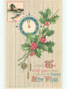 Pre-Linen new year CLOCK WITH HOLLY k5236