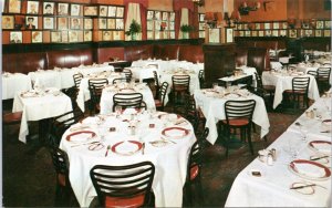 Postcard NYC Sardi's Restaurant interior view