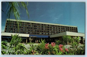 1960 Galveston Texas Vintage Postcard Holiday Inn on The Beach Seawall Boulevard