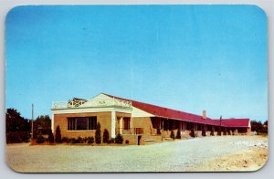 Cleveland Ohio~Parma Hotel Court Parking Area View~PM 1951~Vintage Postcard