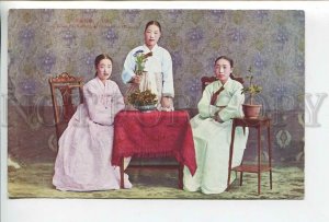 438172 KOREA Manners & Customs Kiisan girls Vintage postcard