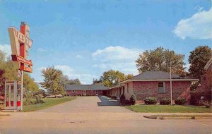 R & S Motel US 68 Millersburg Kentucky postcard