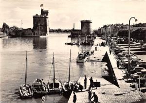 BR29082 La Rochelle vue generale du port france