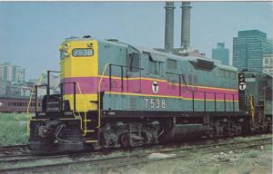 Locomotive  Boston MBTA 7538 New Paint Colors