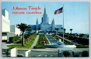 Oakland  California   Mormon  Temple   Postcard