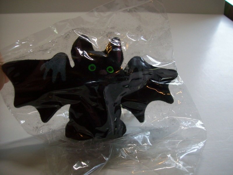 Vintage Halloween Vampire Bat Toy Green Eyed Fangs Original NOS 1960s Hong Kong