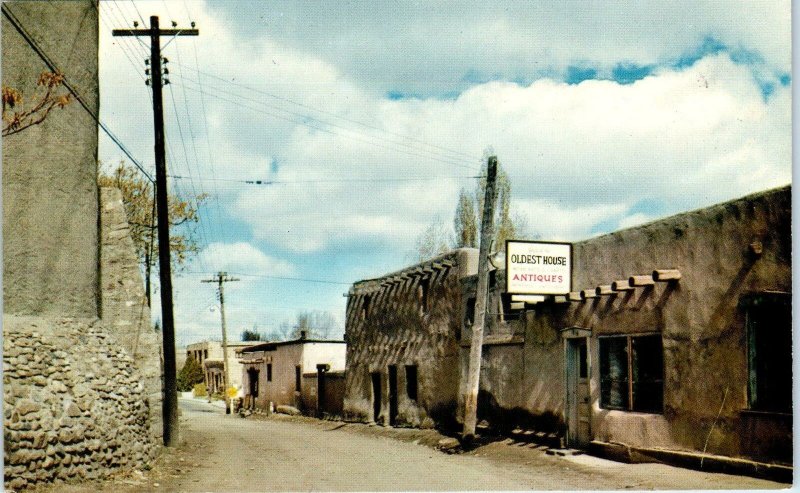 SANTA FE, NM New Mexico  Street Scene OLDEST HOUSE in the US   c1950s   Postcard