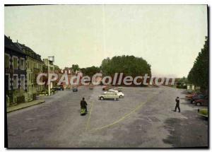 Postcard Modern Decize Place Du Champ De Foire