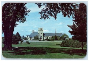 c1960 Chapel Memories Overlooking Cedar Rapids Memorial Cemetery Iowa Postcard