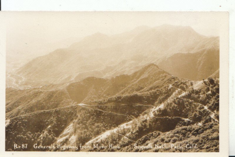 America Postcard - Generals Highway From Moro Rock - California - Ref 14162A