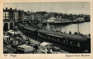 CPA DIEPPE Depart du Train Maritime (415799)