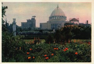 Russia Pavilion in the Background Vintage Postcard BS.35