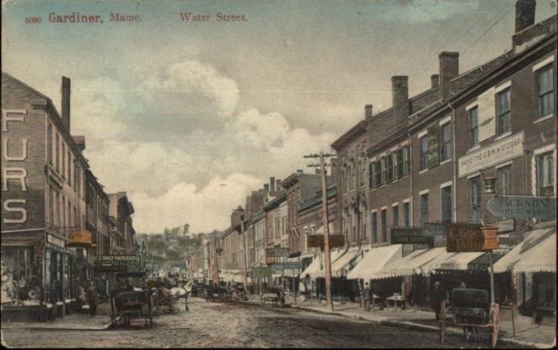 Gardiner ME Water Street Scene c1905 Postcard