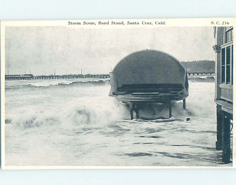 W-border BANDSTAND OVERWHELMED BY STORM WAVES Santa Cruz by San Jose CA AD4817