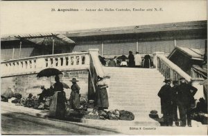 CPA Angouleme- Autour des Halles Centrales FRANCE (1073501)