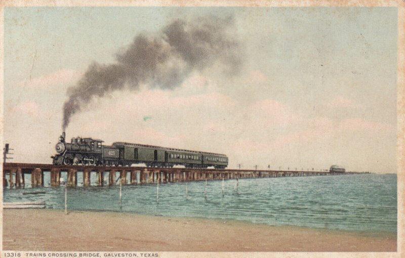 GALVESTONE, Texas, 1900-1910s; Trains Crossing Bridge