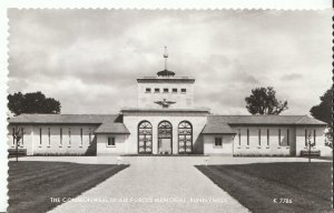 Surrey Postcard - The Commonwealth Air Forces Memorial - Runnymede - RP  V1800