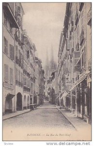 Street View, La Rue Du Port-Neuf, Bayonne (Pyrenees-Atlantiques), France, 190...